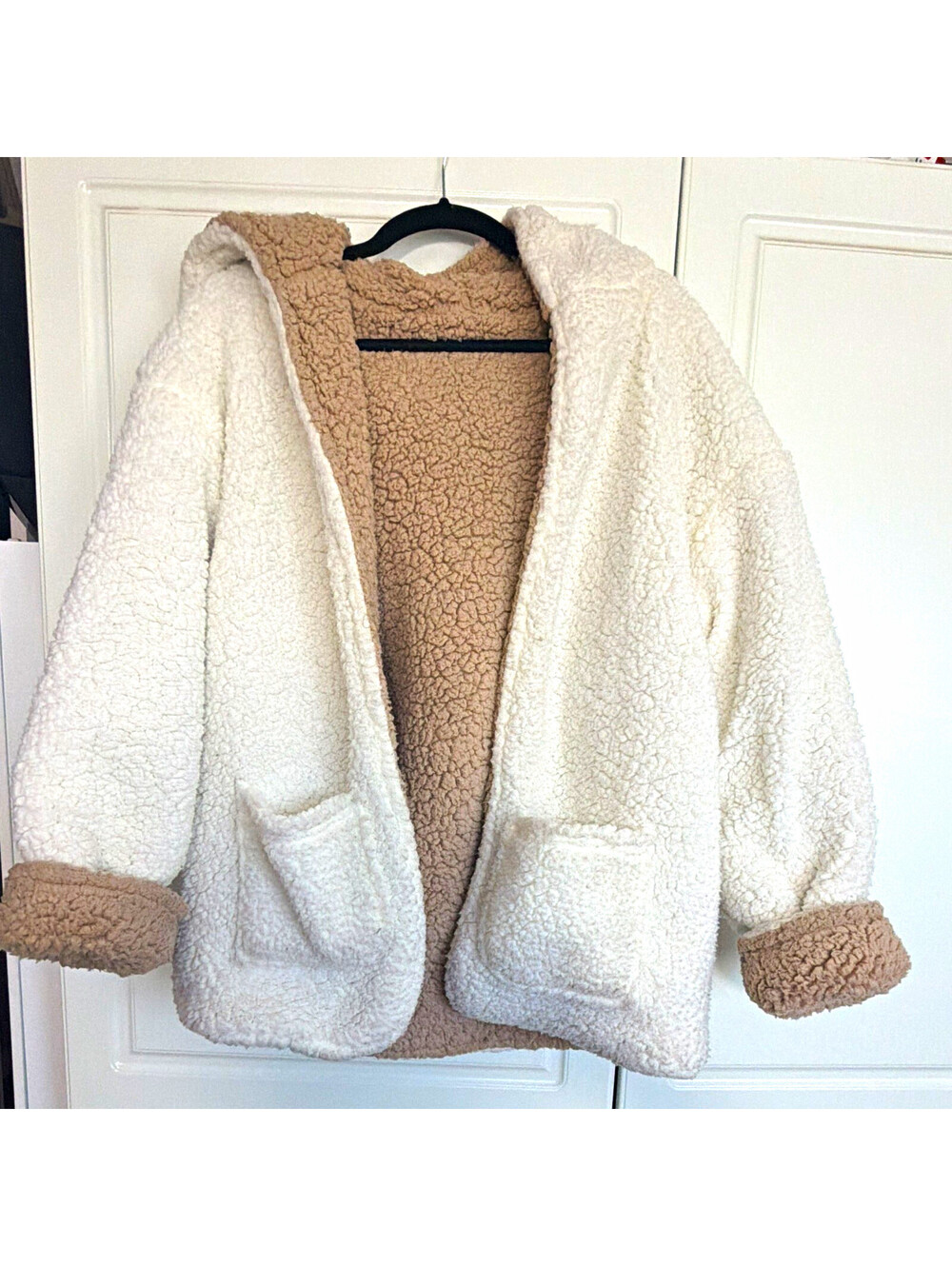 Love Tree Women's L Hooded Fleece Jacket Ivory/Beige Reversible Look Pockets
